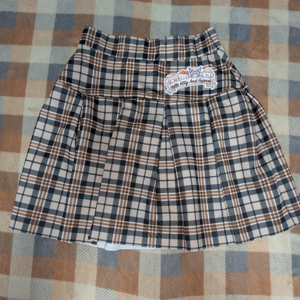 Sanrio Hello Kitty & Friends Plaid Pleated Mini Skirt – Brown/Beige Academia Sty